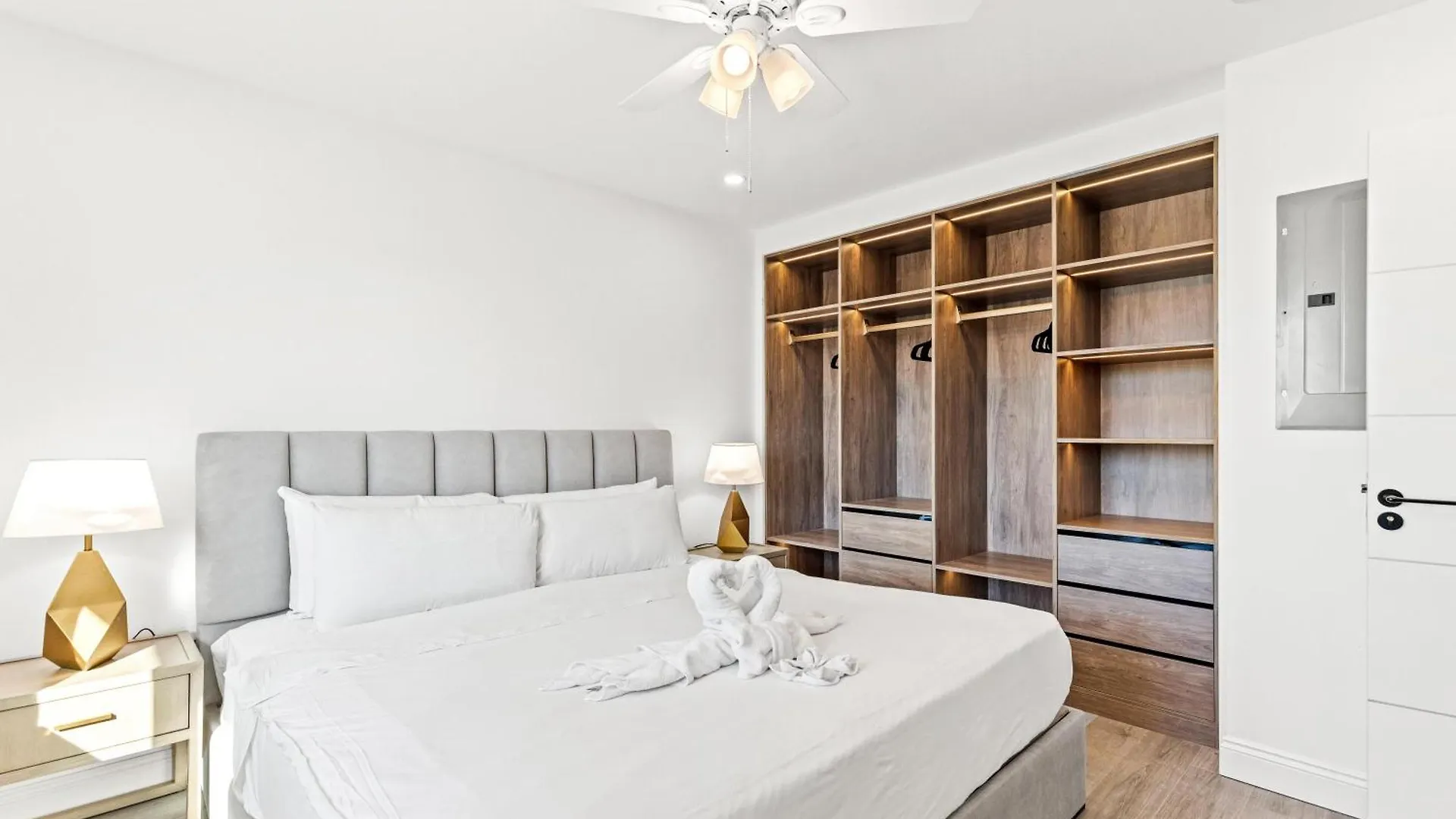 Ocean Breeze 5D Apartment Panama City Beach United States