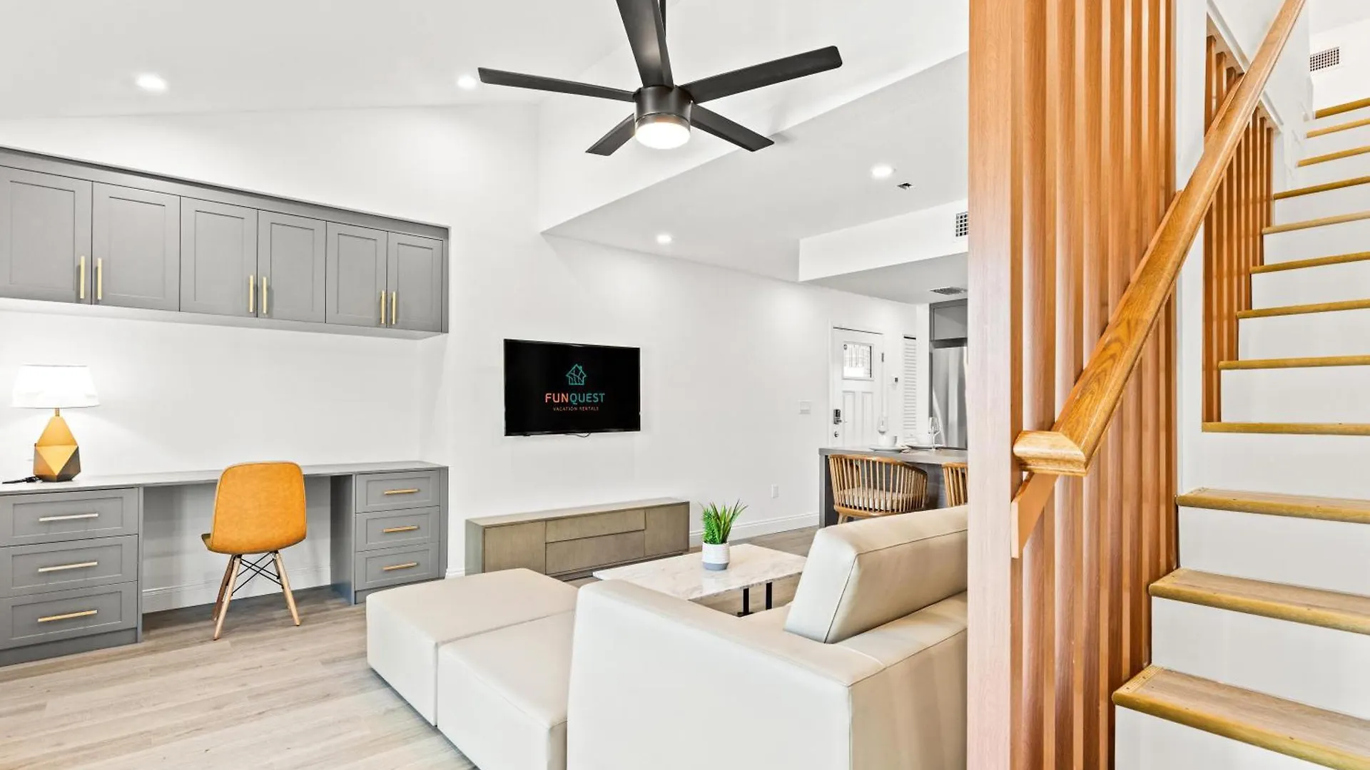 Ocean Breeze 5D Apartment Panama City Beach